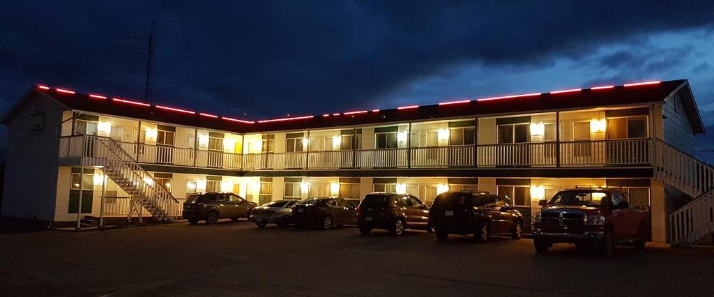 Elk Point Motel & Rv Park Bagian luar foto