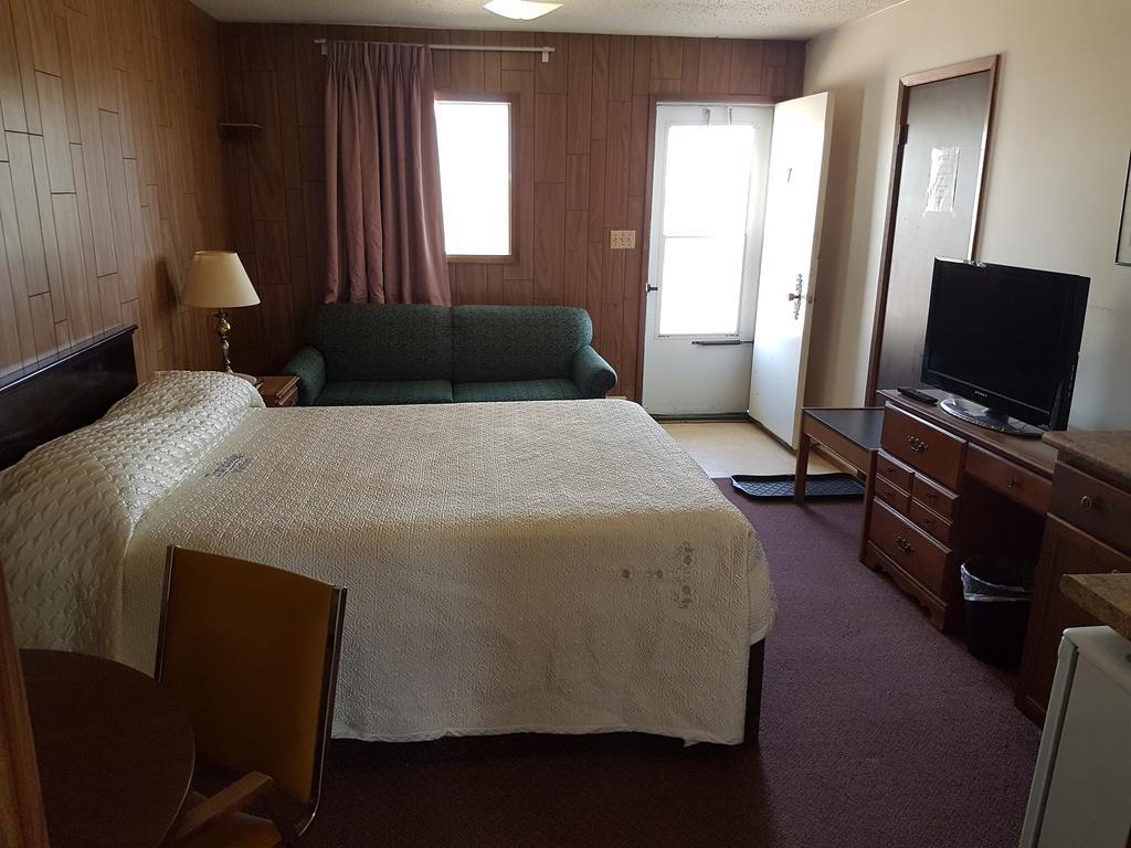Elk Point Motel & Rv Park Bagian luar foto